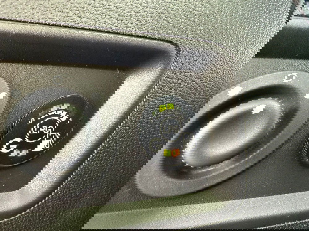 Dacia Duster usata a Brescia (19)