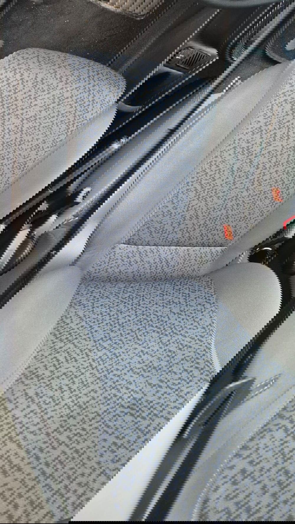 Lancia Ypsilon usata a Frosinone (12)