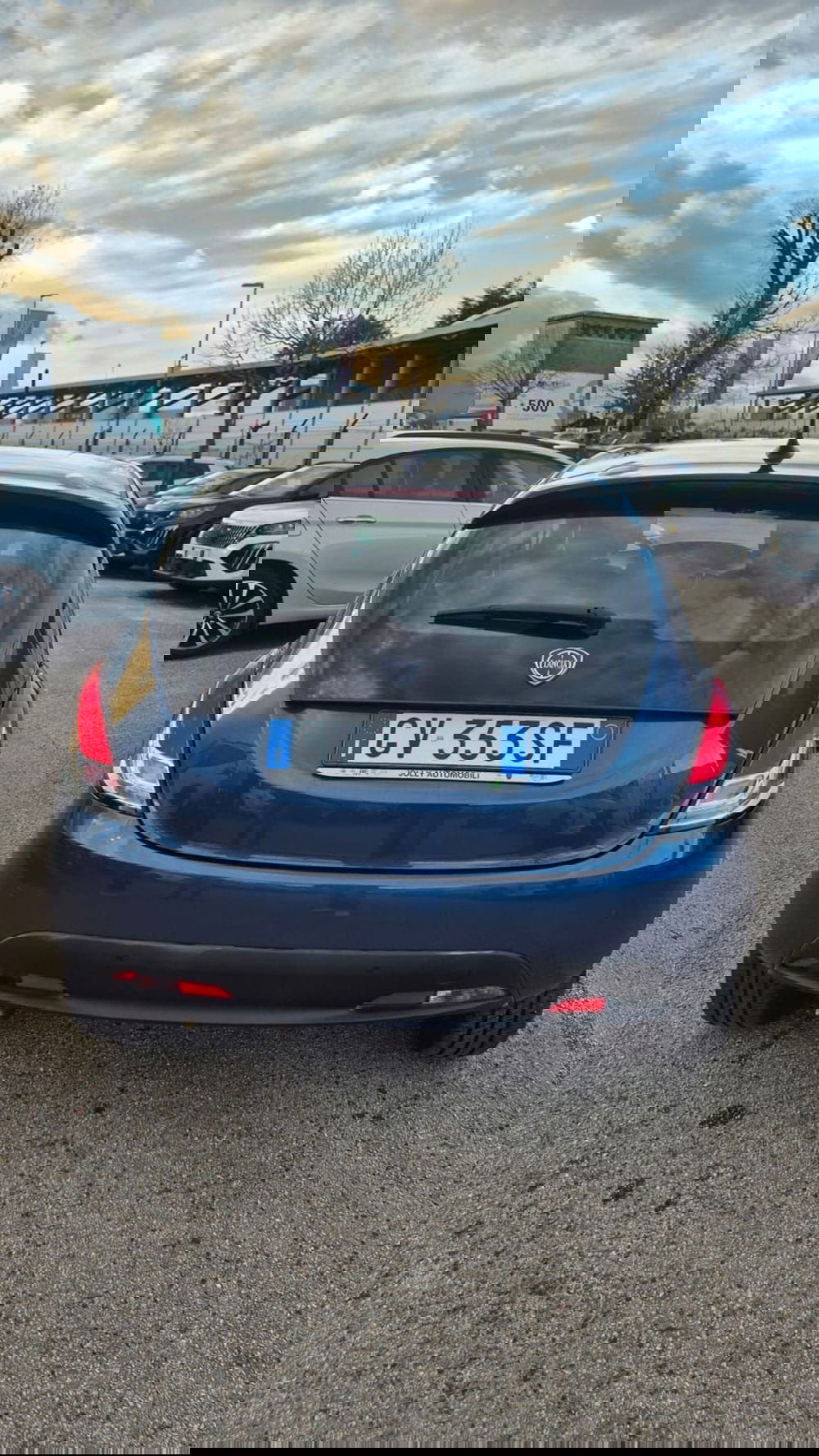 Lancia Ypsilon usata a Frosinone (8)