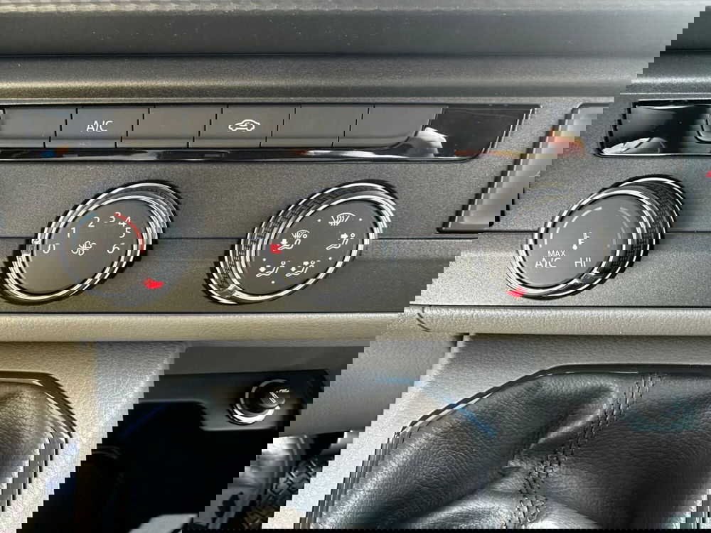 Volkswagen Veicoli Commerciali Transporter Telaio nuova a L'Aquila (14)