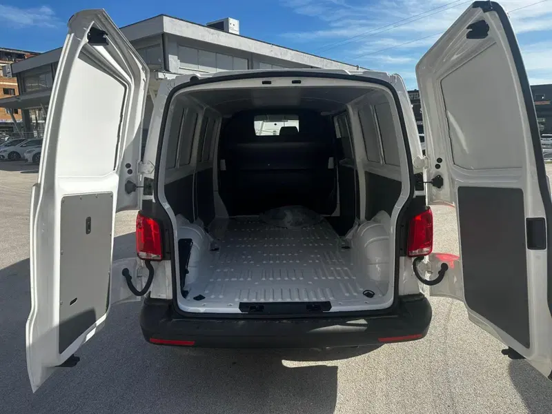 Volkswagen Veicoli Commerciali Transporter Telaio nuova a L'Aquila (9)