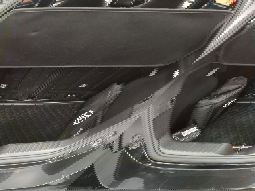 Toyota Aygo X usata a Catanzaro (14)