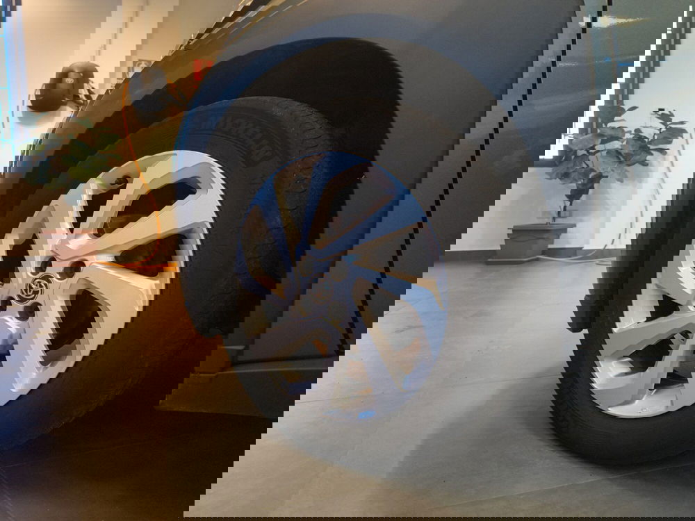 Toyota Aygo X usata a Catanzaro (15)