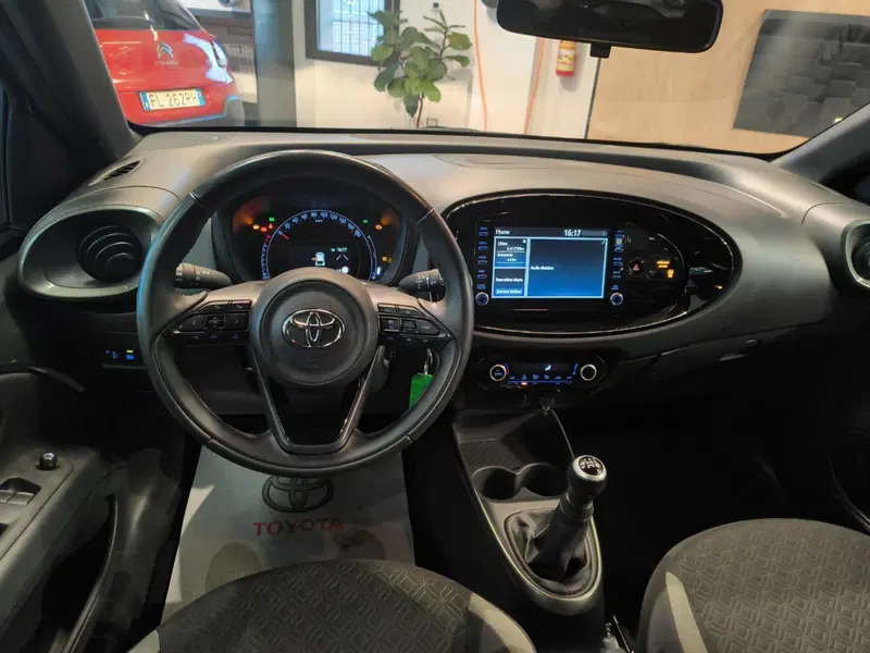 Toyota Aygo X usata a Catanzaro (18)