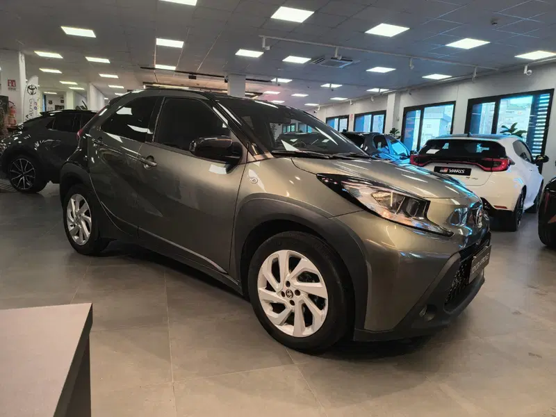 Toyota Aygo X usata a Catanzaro (8)