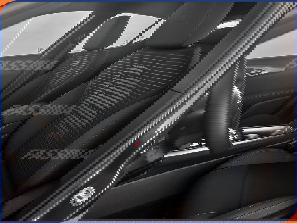 Alfa Romeo Tonale nuova a Milano (8)