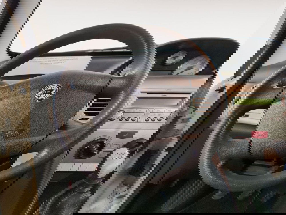 Lancia Ypsilon usata a Agrigento (11)