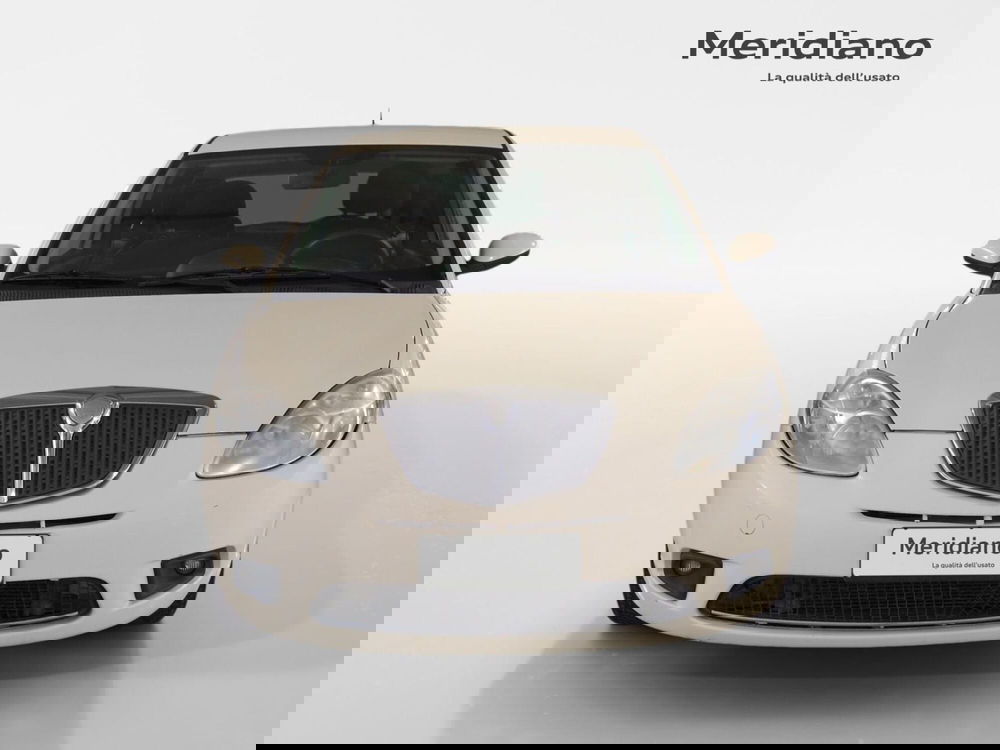 Lancia Ypsilon usata a Agrigento (7)