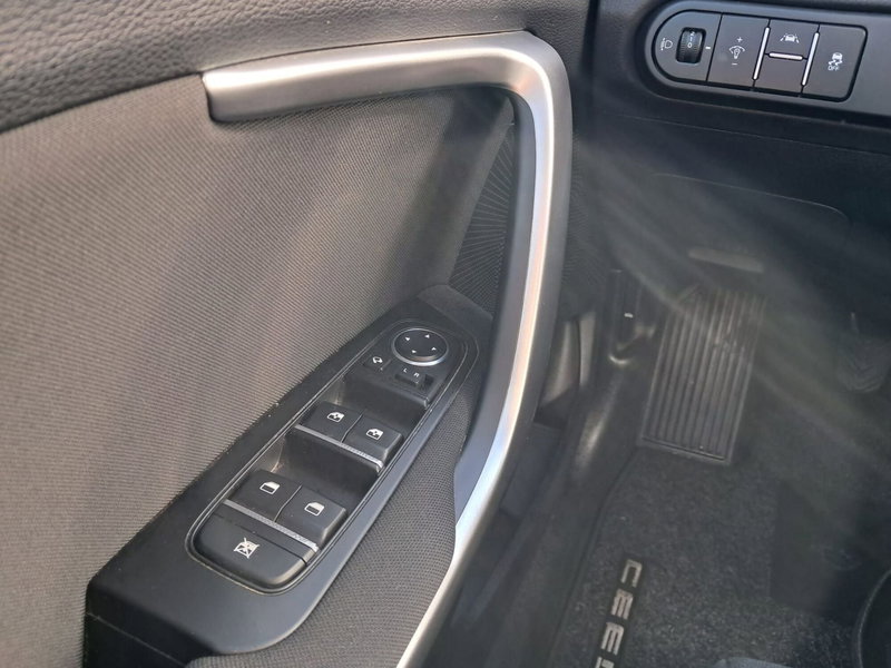 Kia Ceed usata a Cagliari (20)