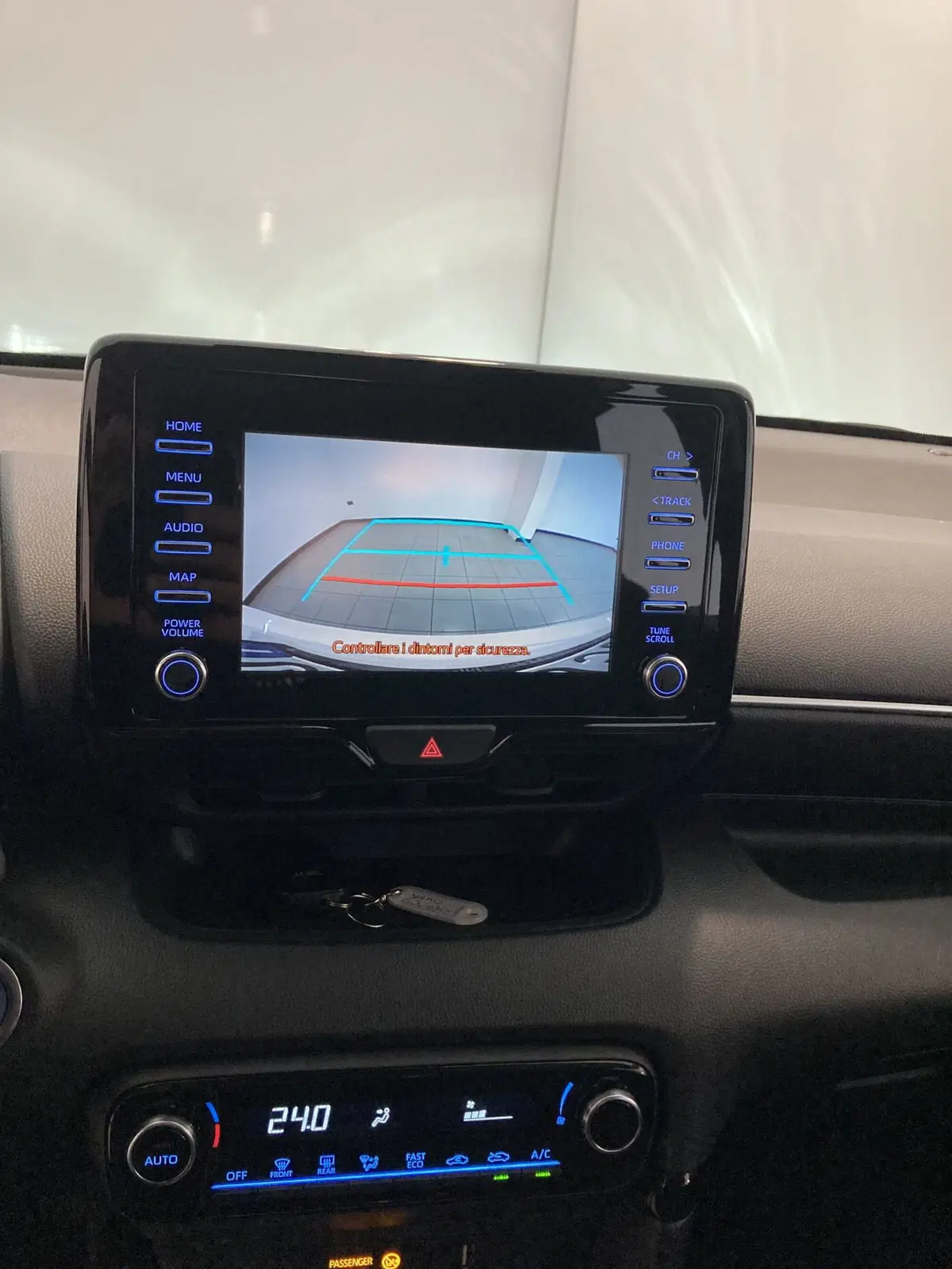 Toyota Yaris usata a Barletta-Andria-Trani (14)