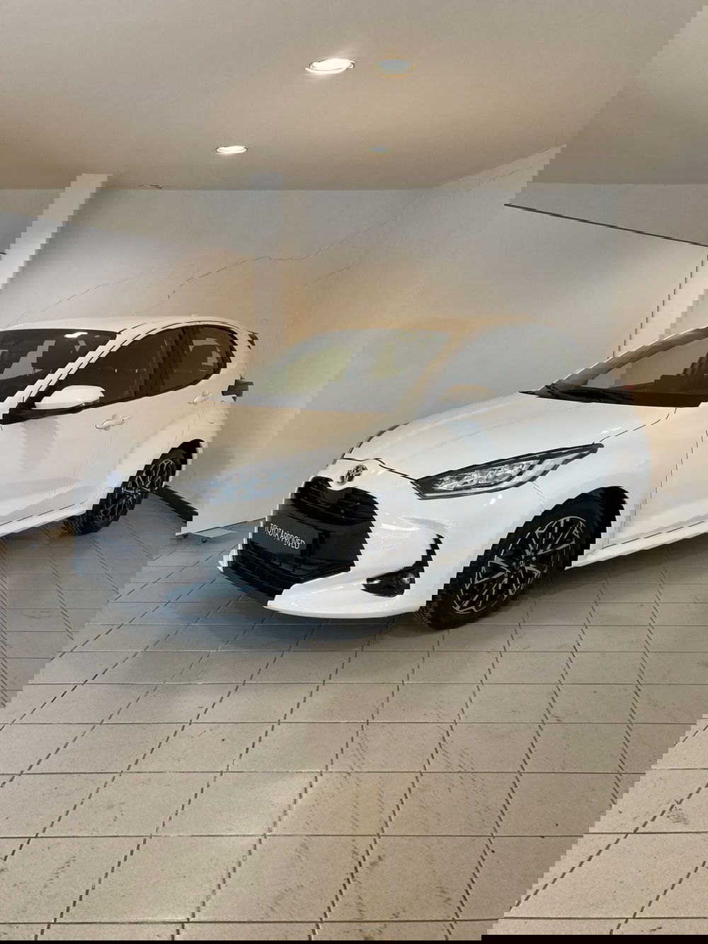 Toyota Yaris usata a Barletta-Andria-Trani (4)