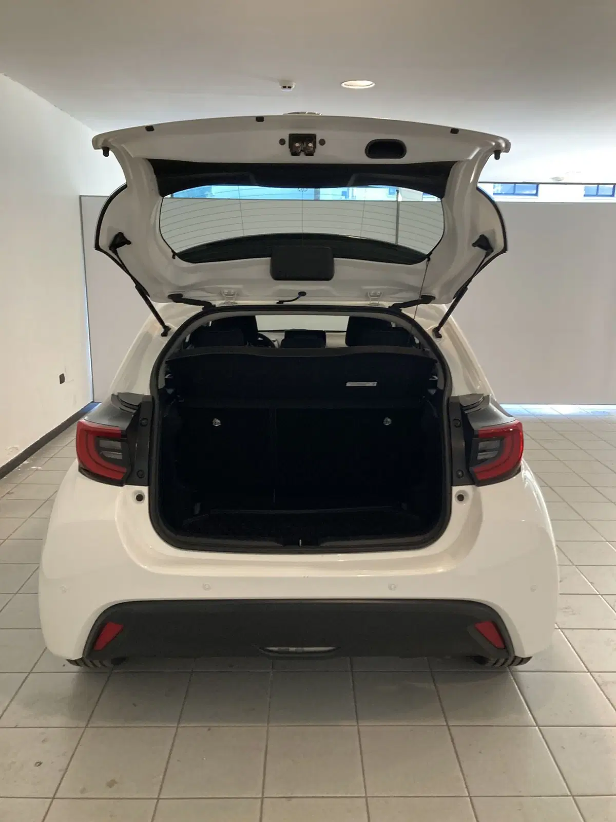 Toyota Yaris usata a Barletta-Andria-Trani (6)