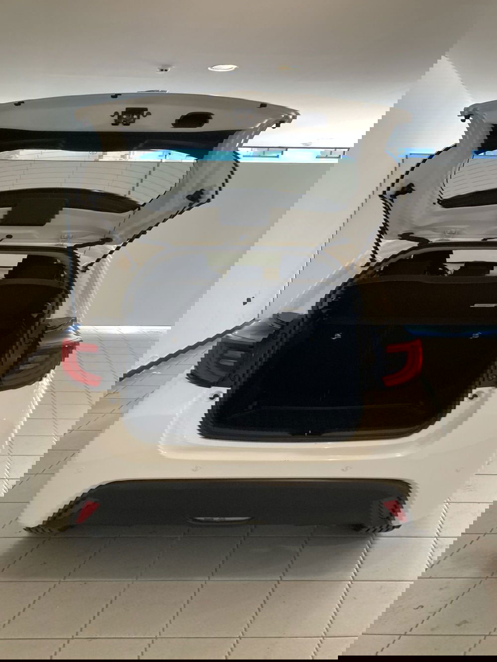 Toyota Yaris usata a Barletta-Andria-Trani (6)