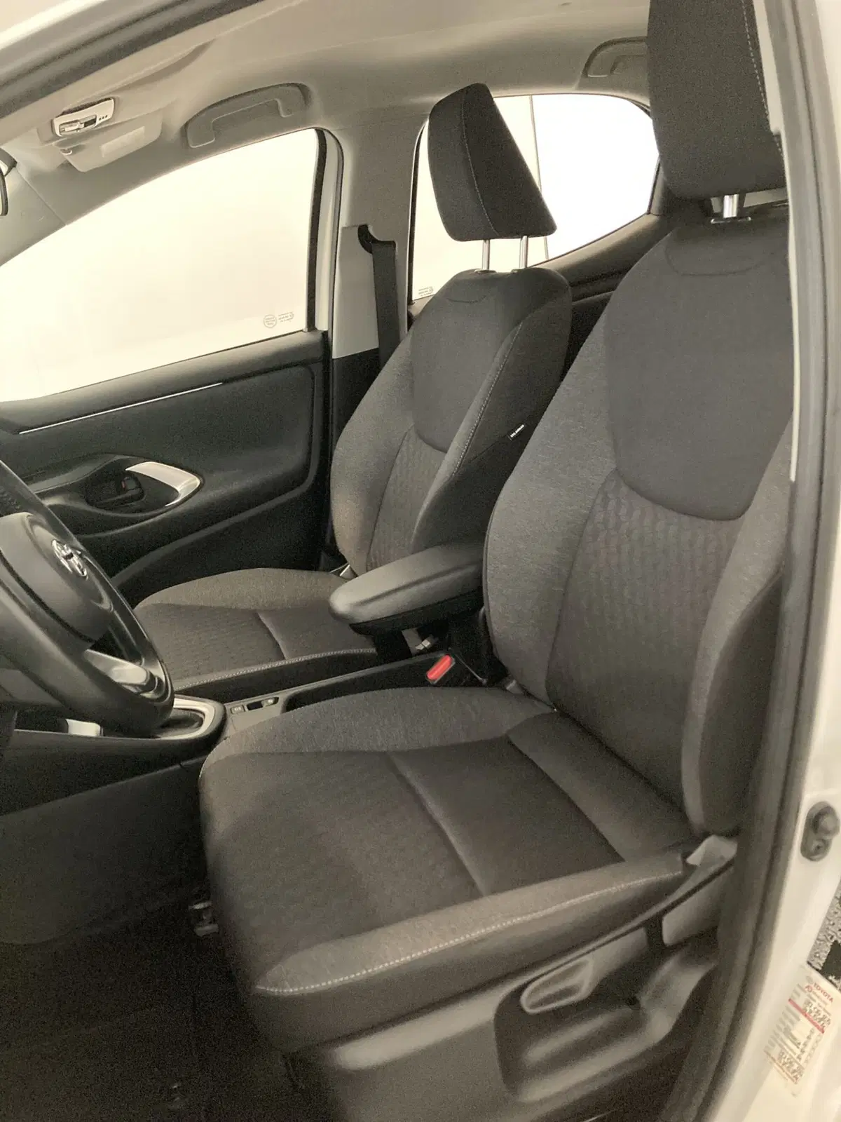 Toyota Yaris usata a Barletta-Andria-Trani (8)