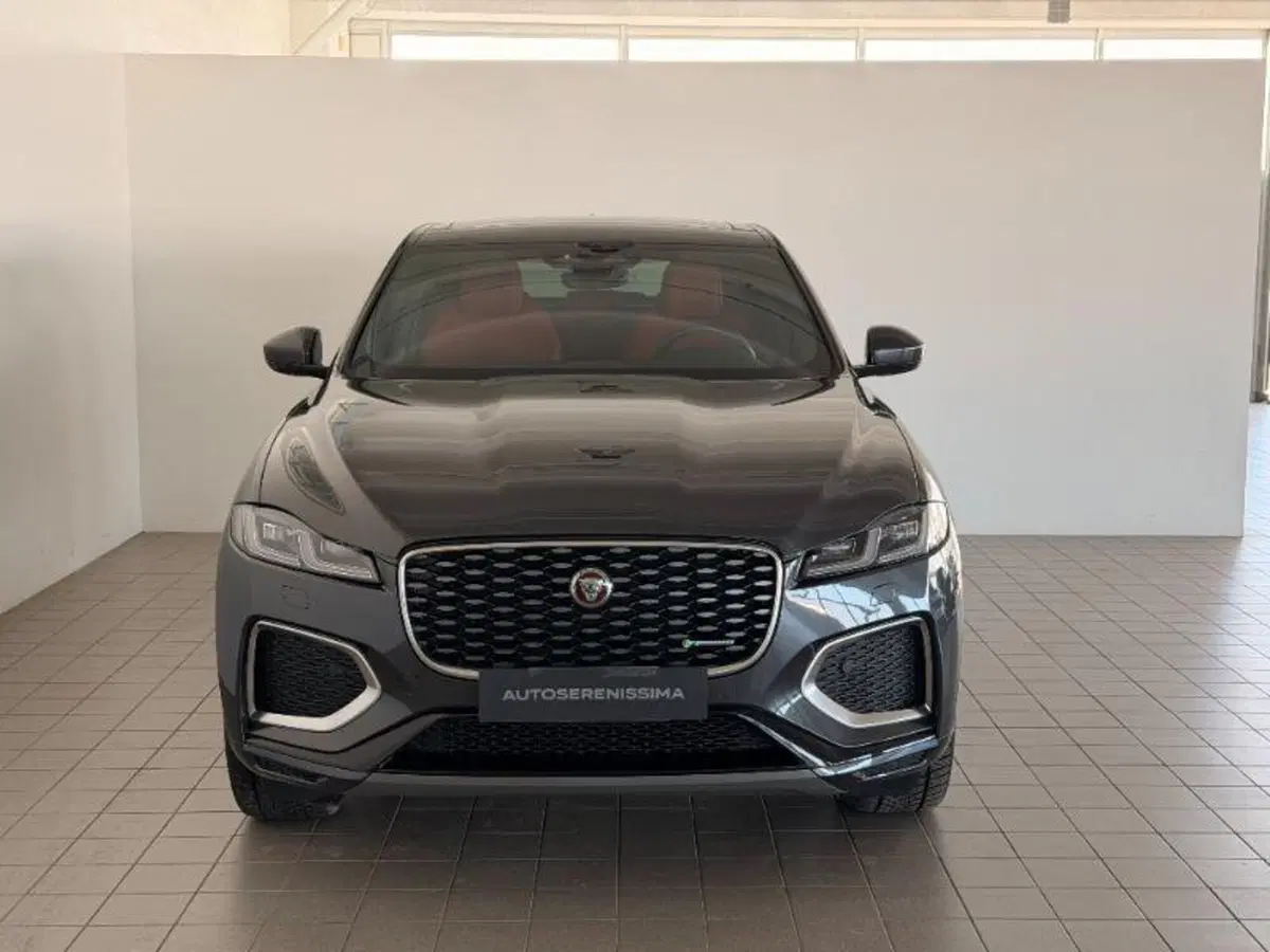 Jaguar F-Pace usata a Venezia (2)