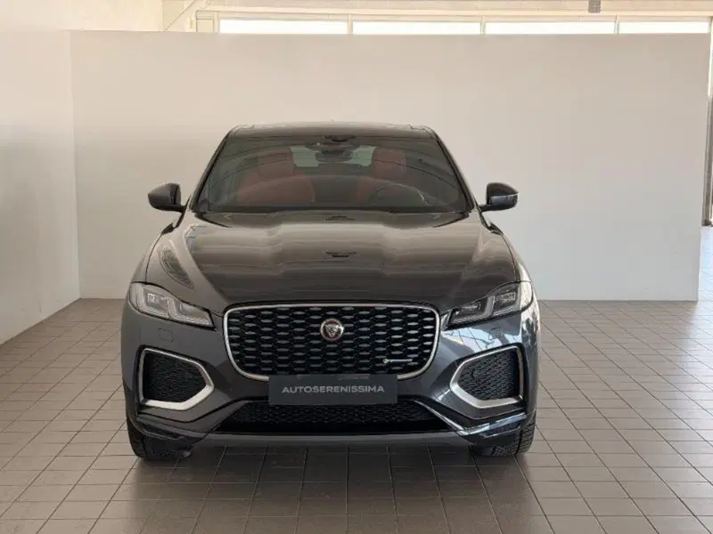 Jaguar F-Pace usata a Venezia (2)