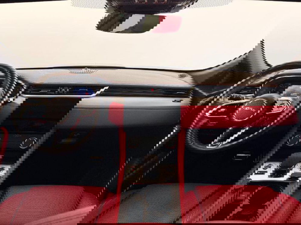 Jaguar F-Pace usata a Venezia (6)