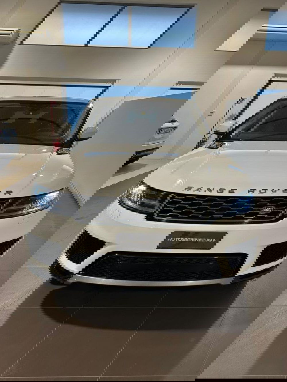 Land Rover Range Rover Sport usata a Venezia (2)