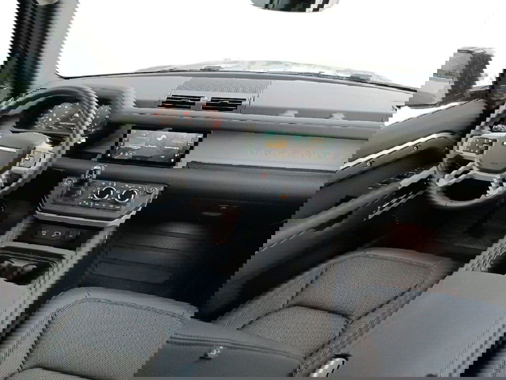 Land Rover Defender usata a Macerata (3)