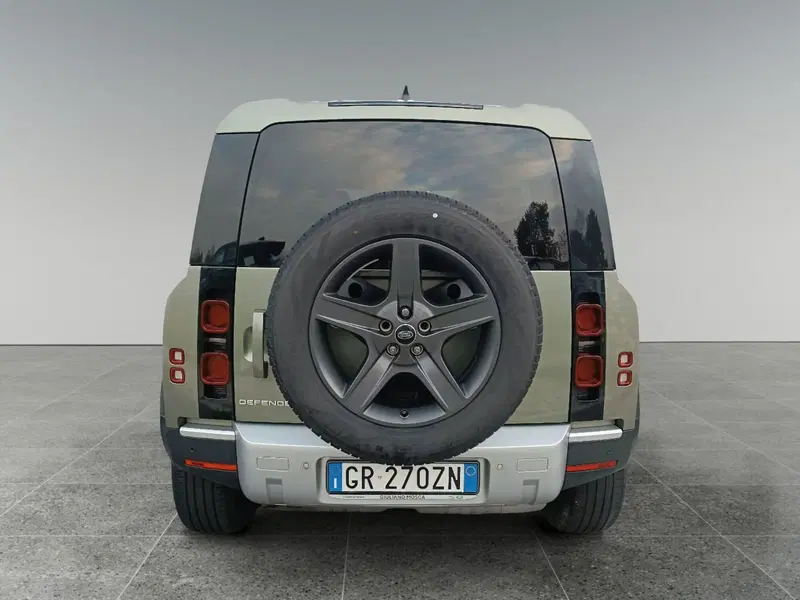 Land Rover Defender usata a Macerata (8)