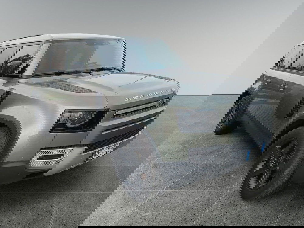 Land Rover Defender usata a Macerata (9)