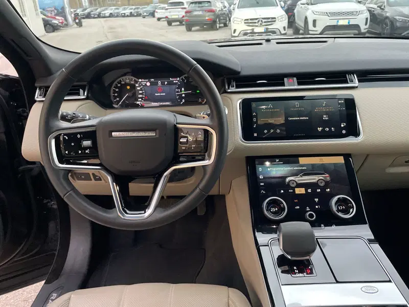 Land Rover Range Rover Velar usata a Macerata (3)