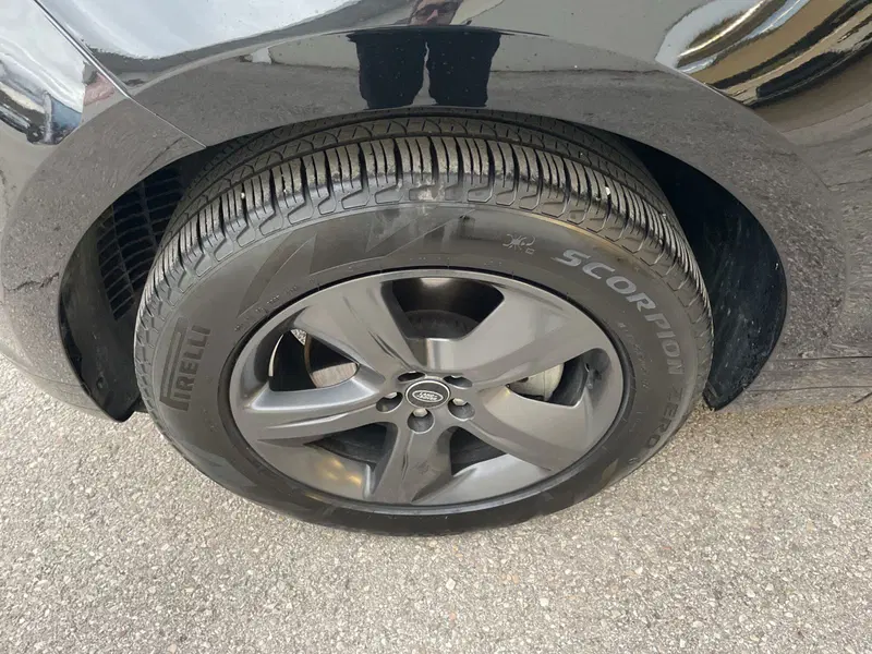 Land Rover Range Rover Velar usata a Macerata (9)