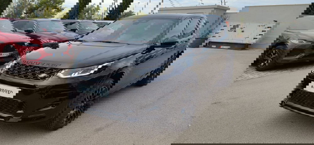 Land Rover Discovery Sport nuova a Palermo (2)