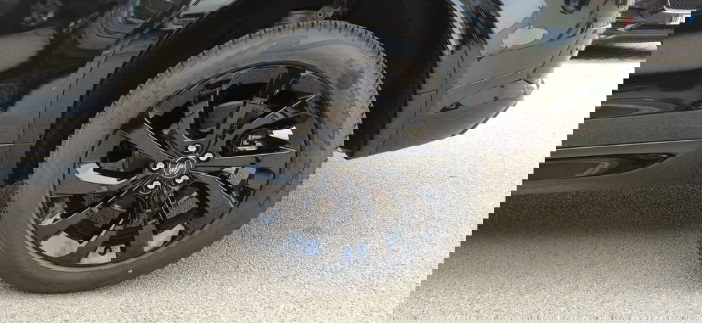 Land Rover Discovery Sport nuova a Palermo (6)