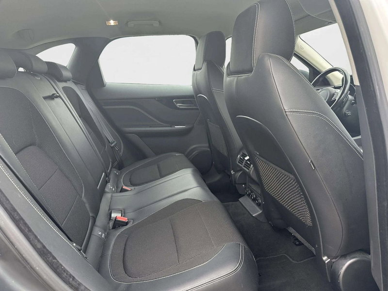 Jaguar F-Pace usata a Siena (5)