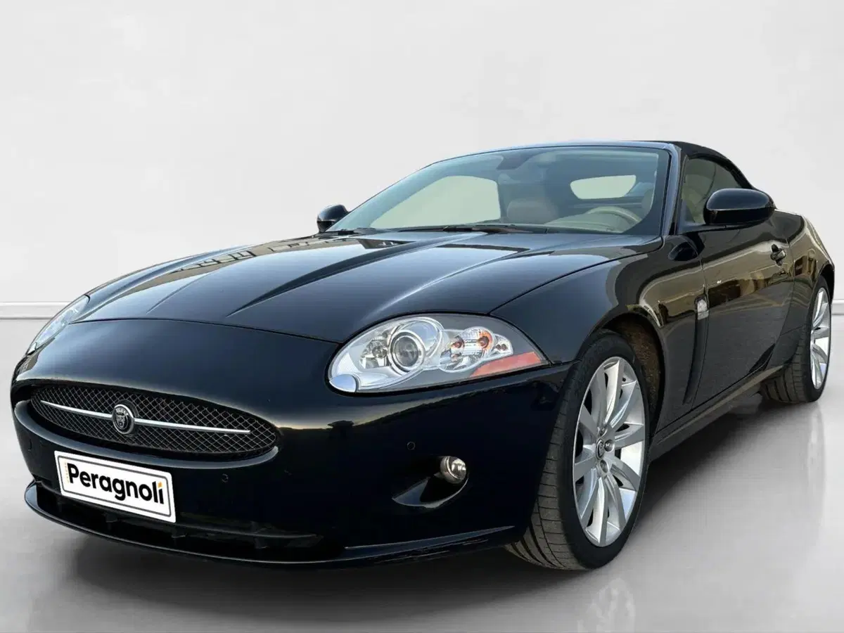 Jaguar XK usata a Siena