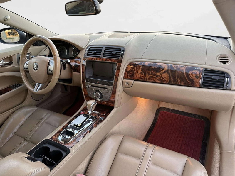 Jaguar XK usata a Siena (4)