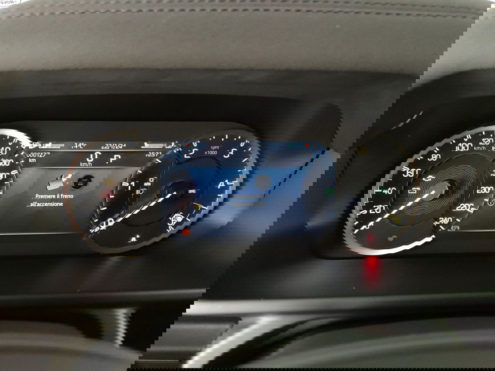 Land Rover Defender nuova a Brindisi (10)