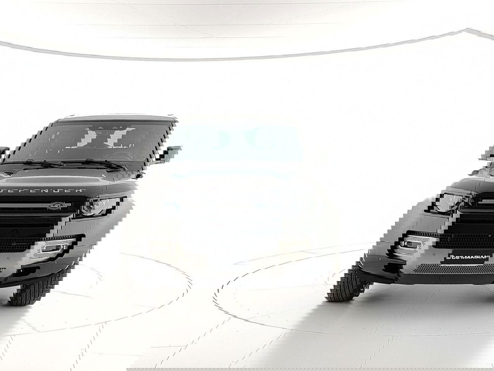 Land Rover Defender nuova a Brindisi (8)