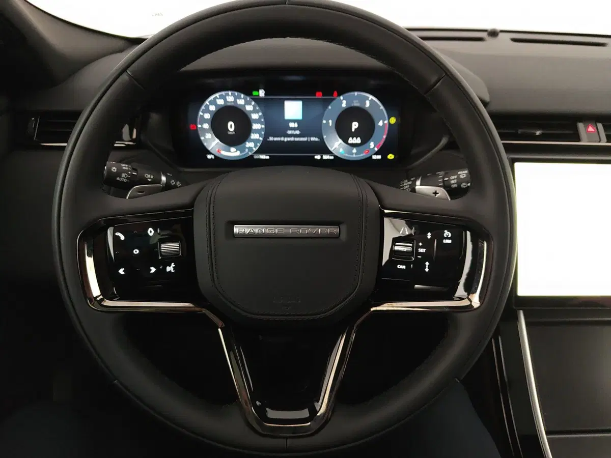 Land Rover Range Rover Velar nuova a Brindisi (10)