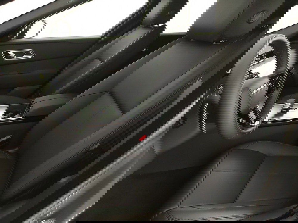 Land Rover Range Rover Velar nuova a Brindisi (3)