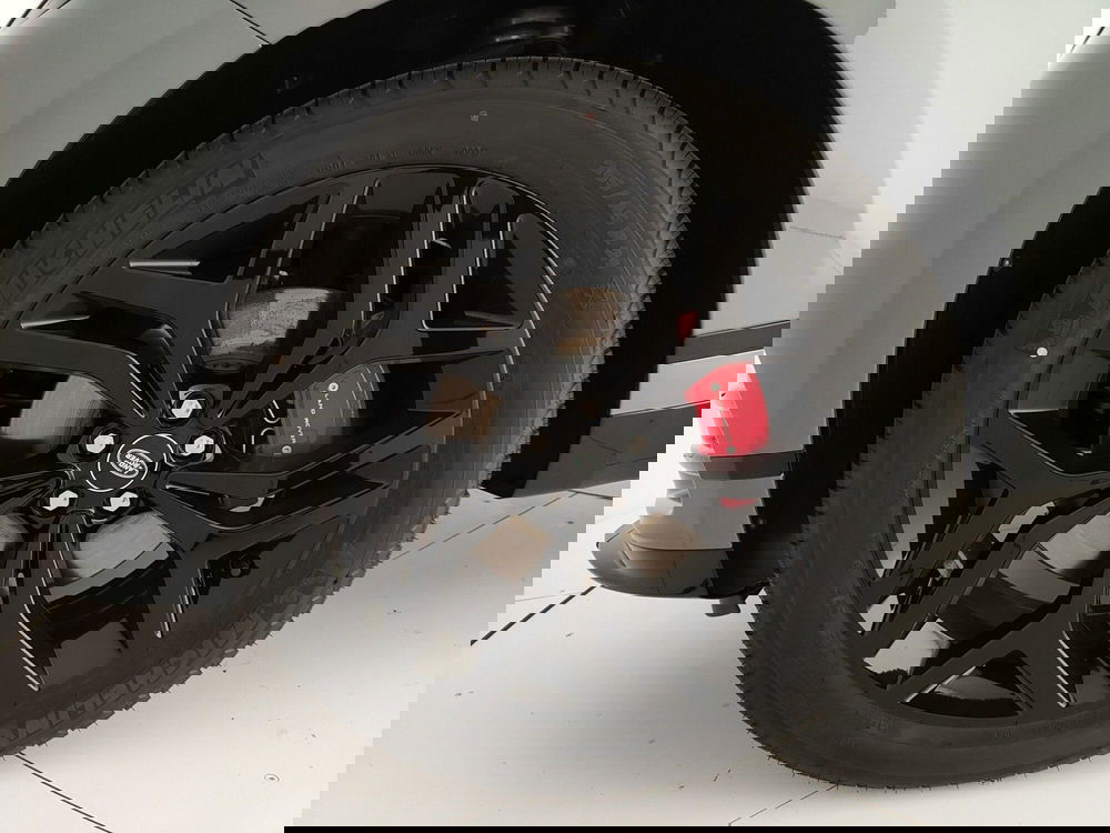 Land Rover Range Rover Velar nuova a Brindisi (9)