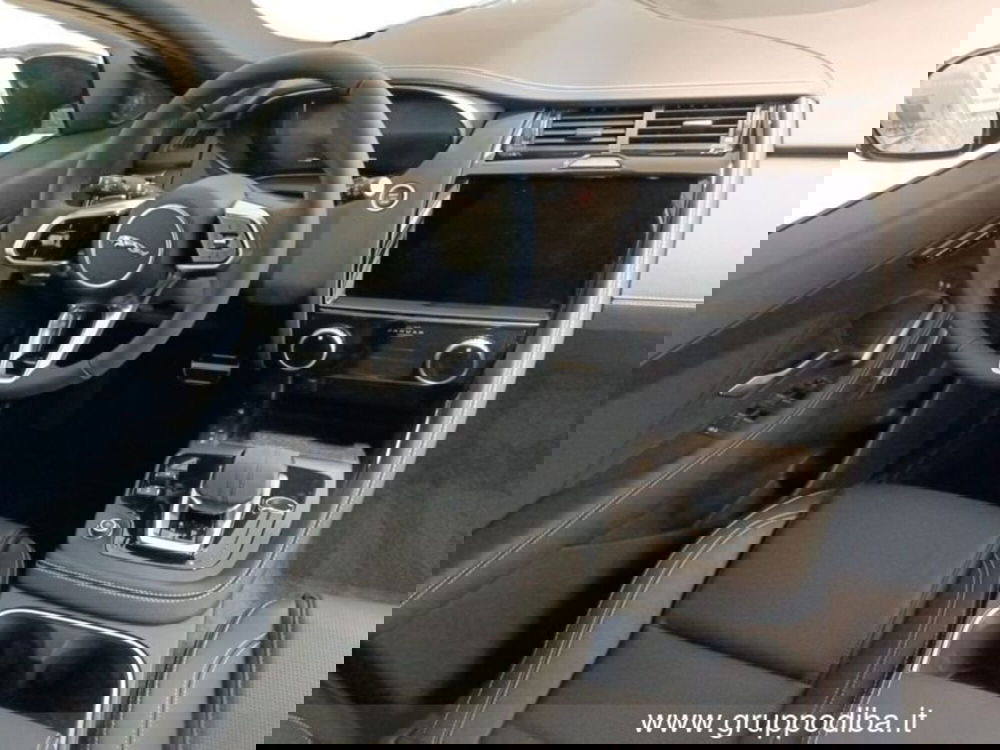 Jaguar E-Pace usata a Macerata (3)