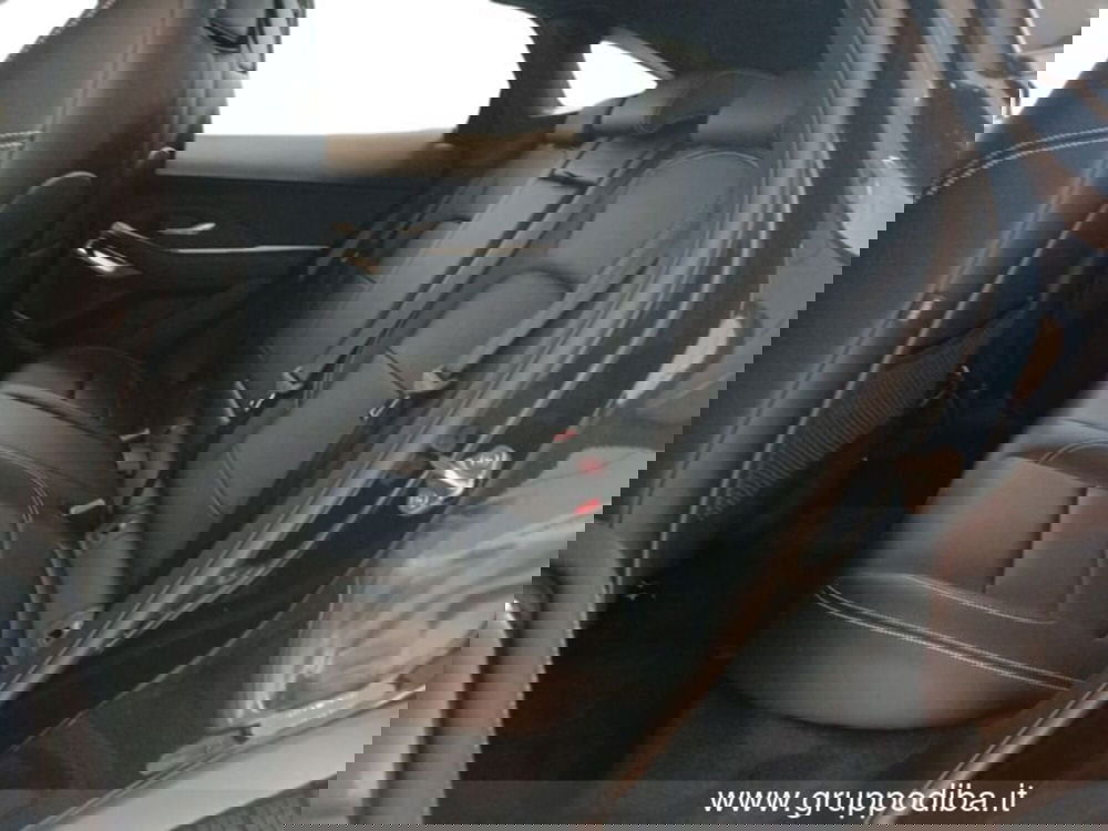 Jaguar E-Pace usata a Macerata (5)