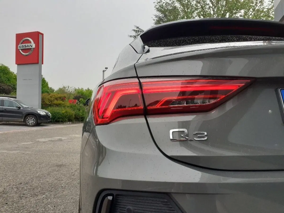 Audi Q3 Sportback usata a Modena (7)