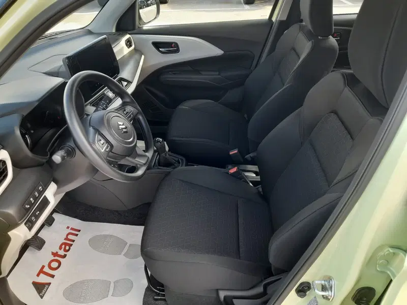 Suzuki Swift nuova a L'Aquila (14)