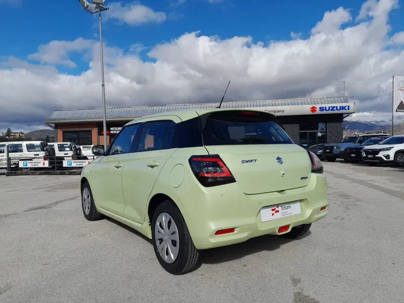 Suzuki Swift nuova a L'Aquila (3)