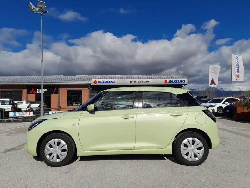 Suzuki Swift nuova a L'Aquila (4)