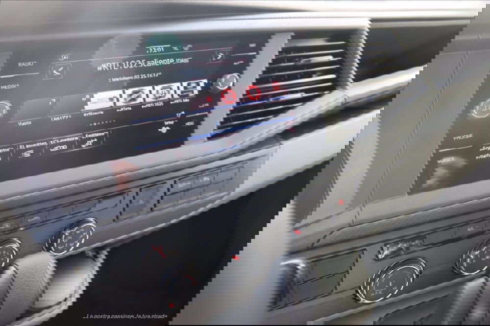 Volkswagen Veicoli Commerciali T6.1 usata a Bologna (9)