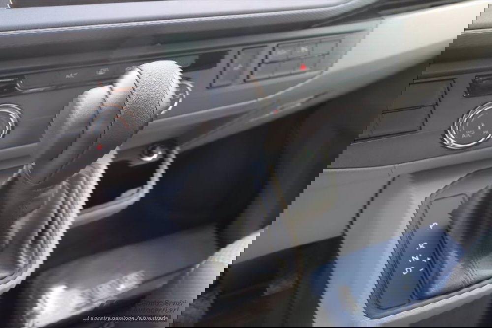 Volkswagen Veicoli Commerciali T6.1 usata a Bologna (8)