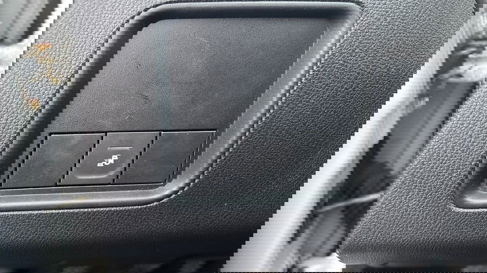 Dacia Duster usata a Padova (15)