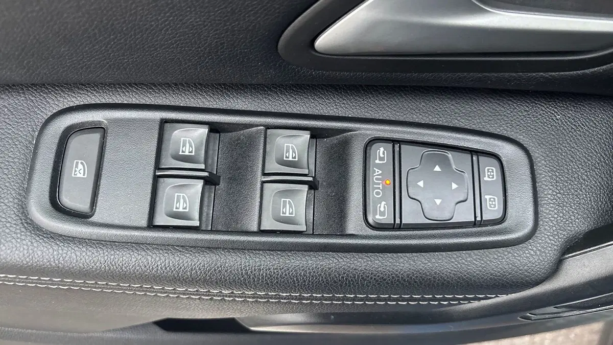 Dacia Duster usata a Padova (16)