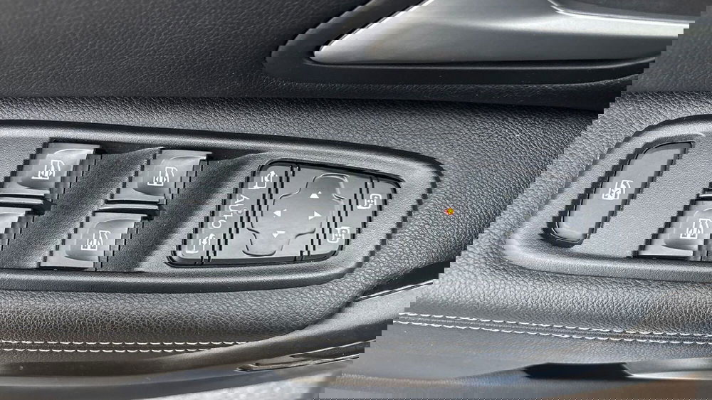 Dacia Duster usata a Padova (16)