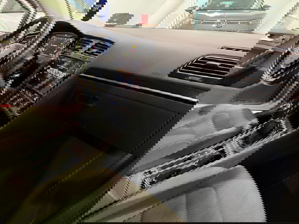 Volkswagen Golf usata a Genova (10)