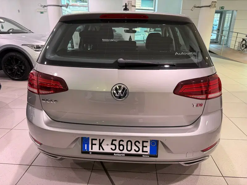 Volkswagen Golf usata a Genova (4)